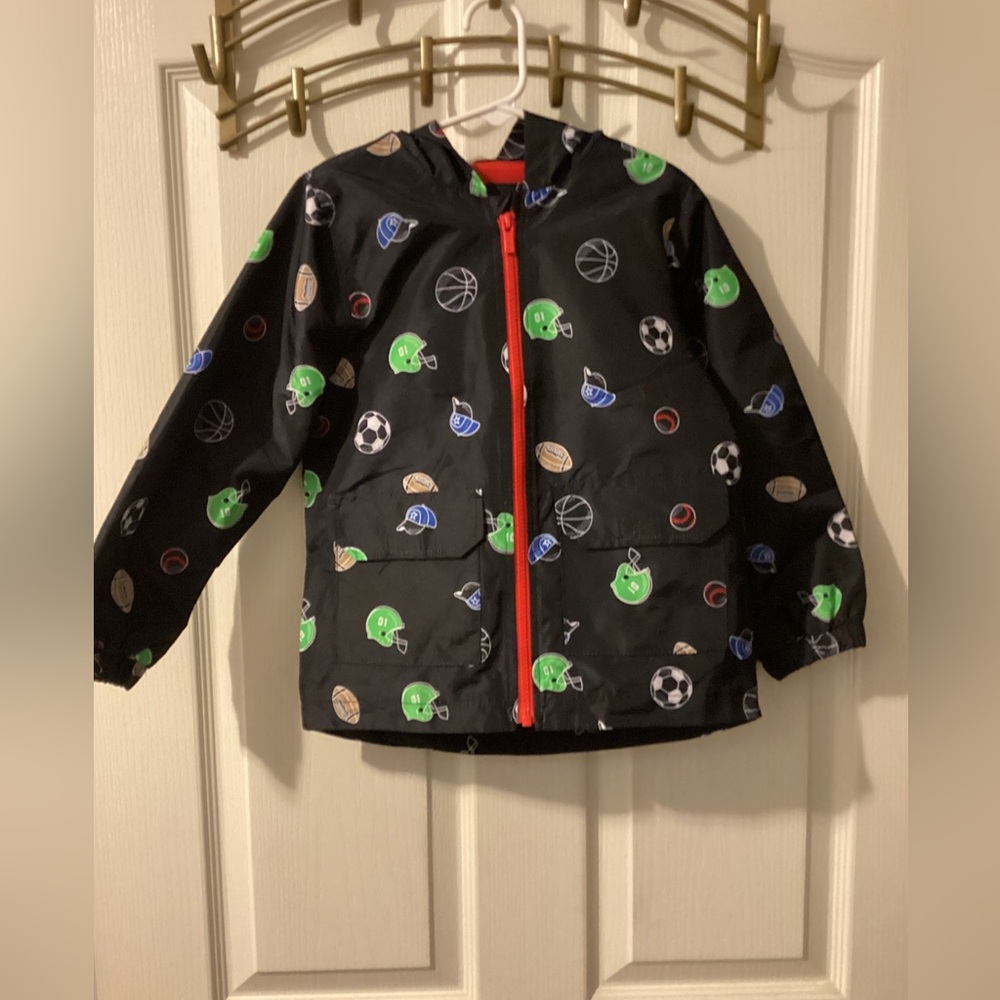 Carter’s boys Rain Jacket size 5